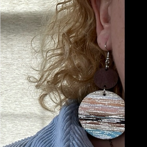 Colorful Line Pattern Round Dangle Earrings - Picture 3 of 4
